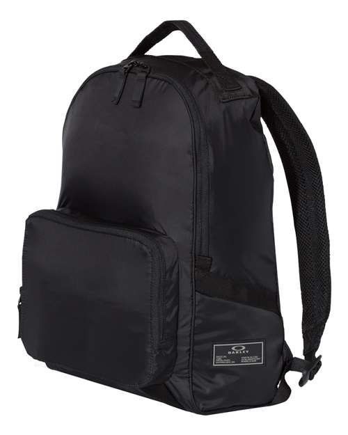 Oakley 18L Packable Backpack #921424ODM Blackout Angle